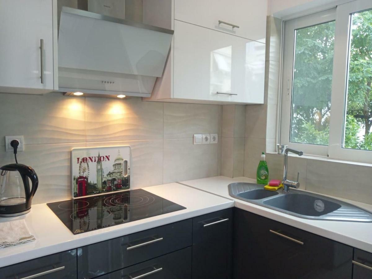 Luxury Apartment Next To The Sea Beach Atenas Exterior foto
