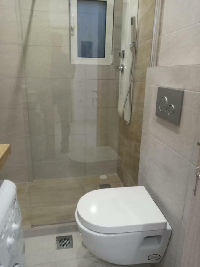 Luxury Apartment Next To The Sea Beach Atenas Exterior foto