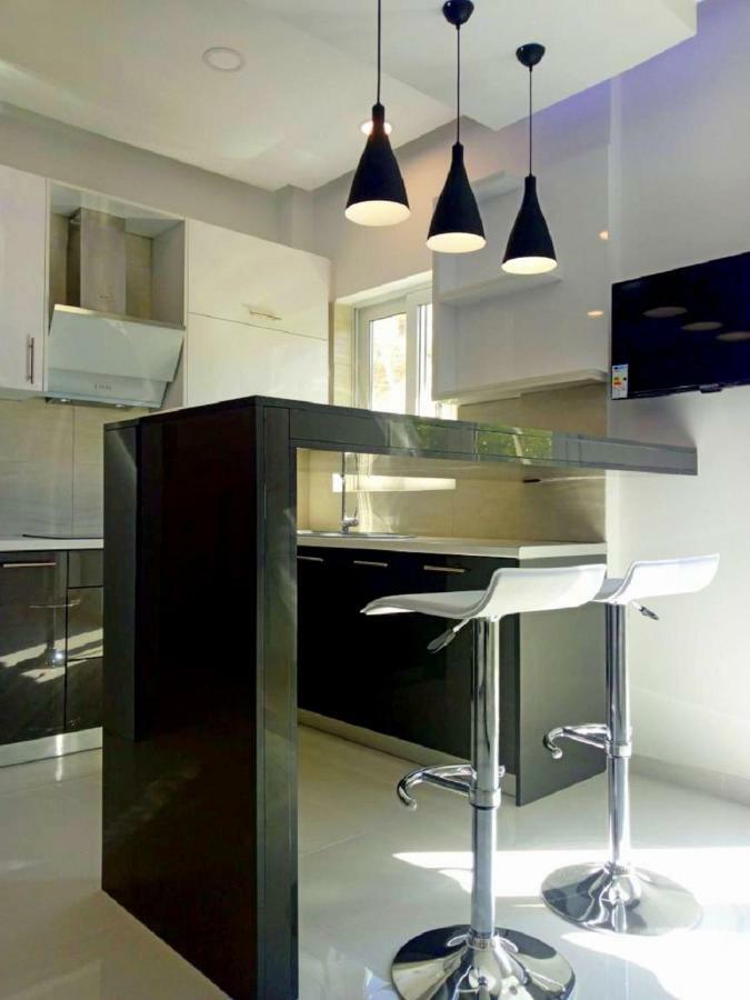 Luxury Apartment Next To The Sea Beach Atenas Exterior foto